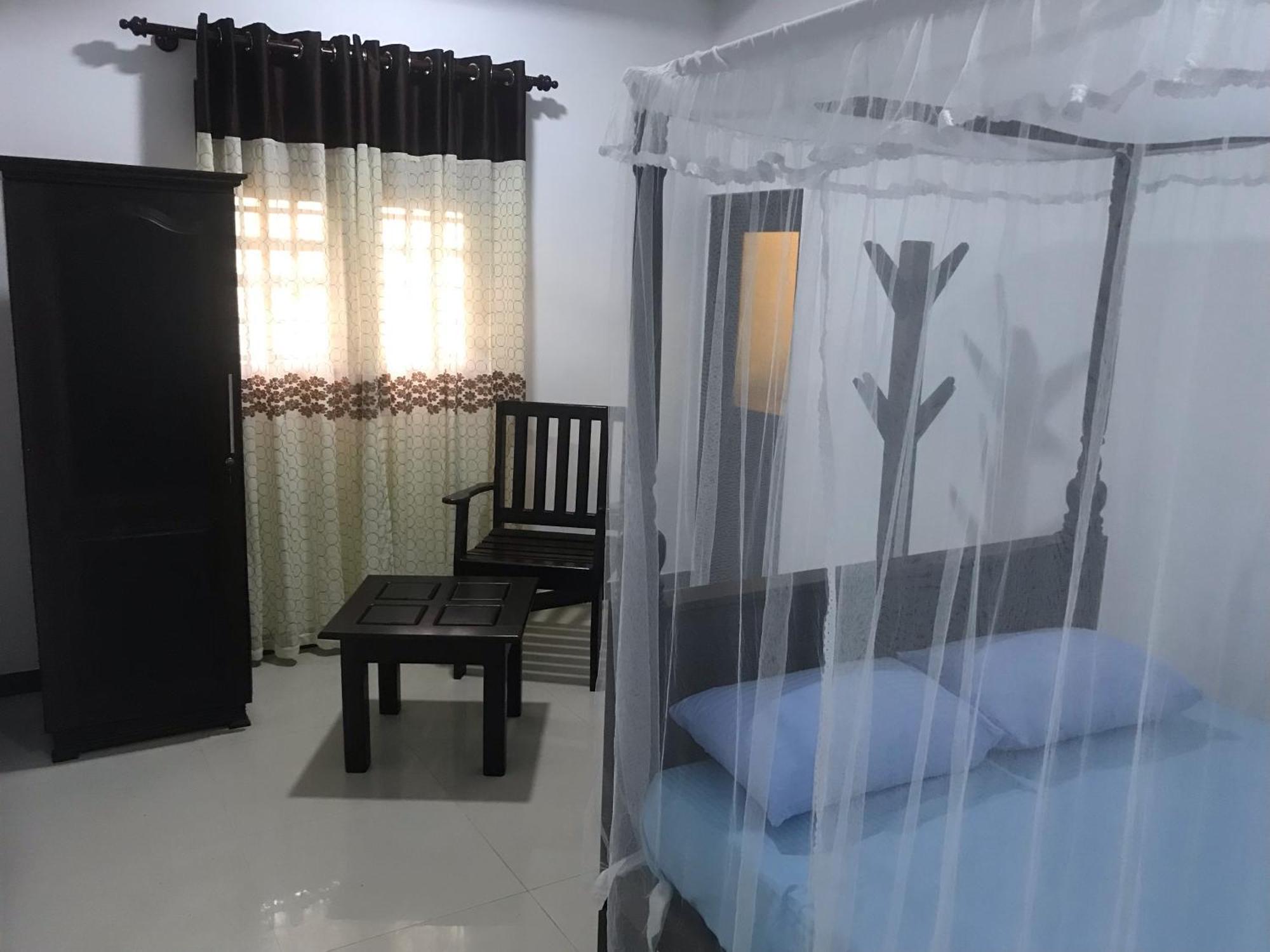 Bandulas Beach House Hikkaduwa Zimmer foto